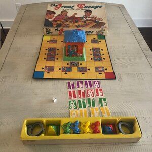 Rare, vintage 1967 Ideal The Great Escape  A Captivating Game